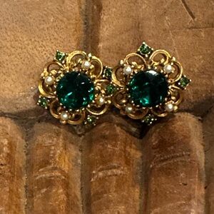 Vintage Elegant Gold and Green Floral Clip on Earrings